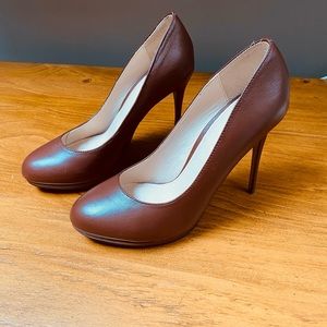 Victoria’s secret heels size 7.5.